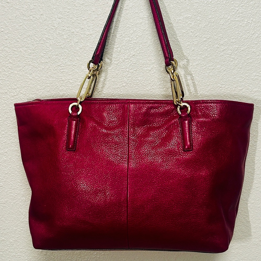 Coach 2013 Raspberry Gold Lg Leather Zip Tote Bag both original keychain tags - Picture 2 of 10